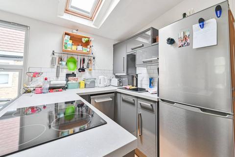 1 bedroom flat to rent, Natal Road, Streatham Common, London, SW16