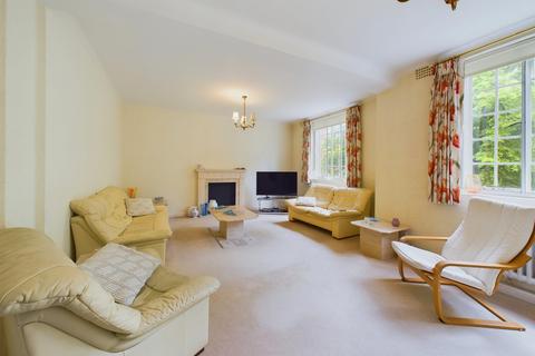 3 bedroom apartment for sale, Stoneygate LE2