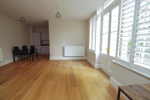 2 bedroom apartment to rent, French Yard, Bristol BS1