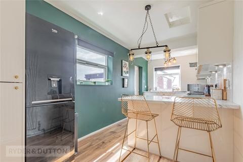 8 Claytons Close, Springhead, Oldham, OL4 4NT