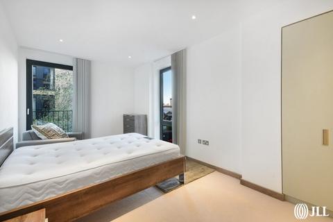 2 bedroom apartment to rent, Ram Quarter London SW18