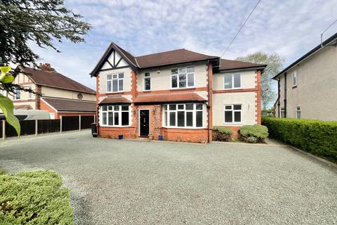 4 bedroom detached house for sale, Chestnut Avenue, Shavington, CW2