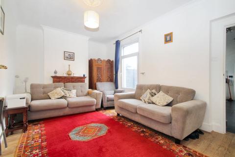 4 bedroom semi-detached house for sale, Lancaster Road, Uxbridge, Greater London
