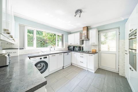 6 Eton Road, Datchet, Slough, SL3 9AY