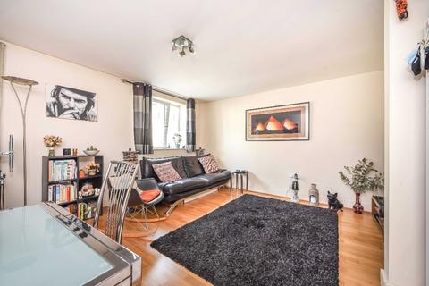 1 bedroom apartment to rent, Marina Place, Hampton Wick, Kingston upon Thames
