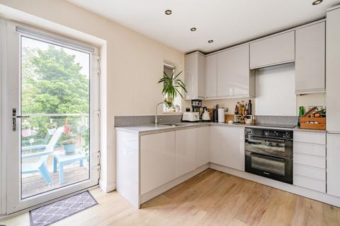 2 bedroom apartment for sale, Easton Street, High Wycombe