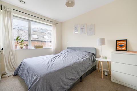 2 bedroom apartment for sale, Easton Street, High Wycombe