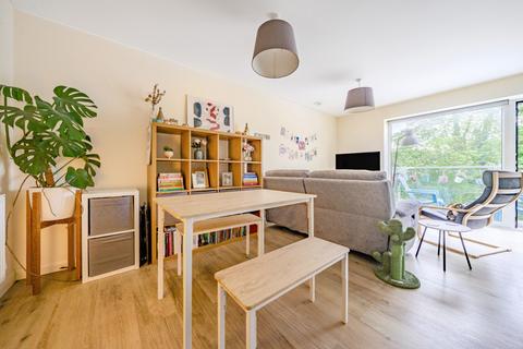 2 bedroom apartment for sale, Easton Street, High Wycombe