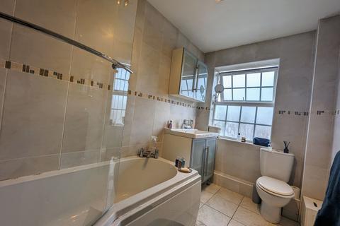 2 bedroom apartment for sale, Kensington Court, South Shields, NE33