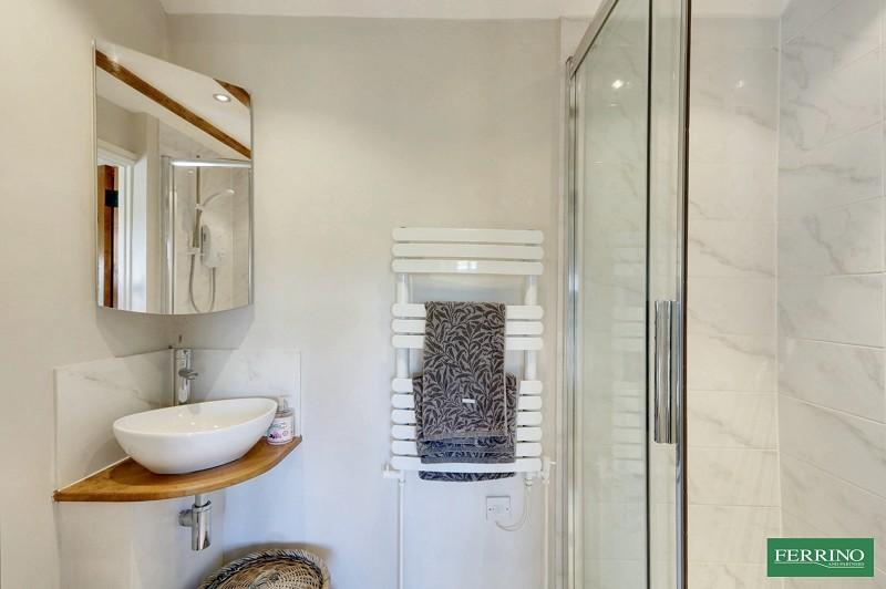 Bedroom 1 En-suite