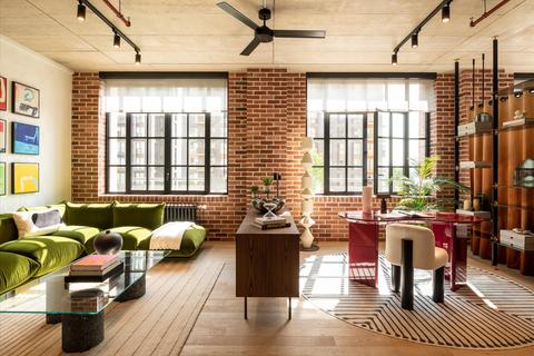 8 Harbord Square, Canary Wharf, London, E14 9TH