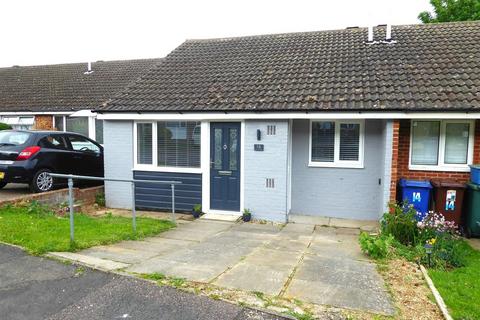2 bedroom terraced bungalow for sale, Guernsey Way, Banbury, OX16 1UE