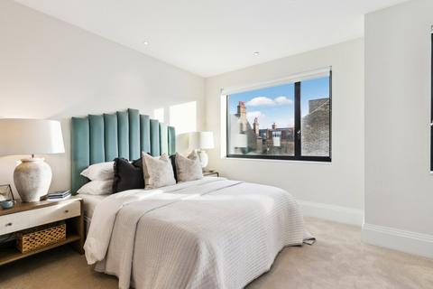 44 Alfriston Road, London, SW11 6NN