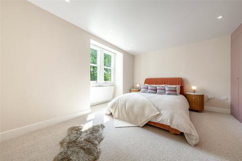 2a Randolph Crescent, London, W9 1DR