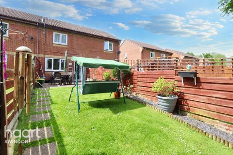 2 bedroom terraced house for sale, Nuffield Close, Swindon