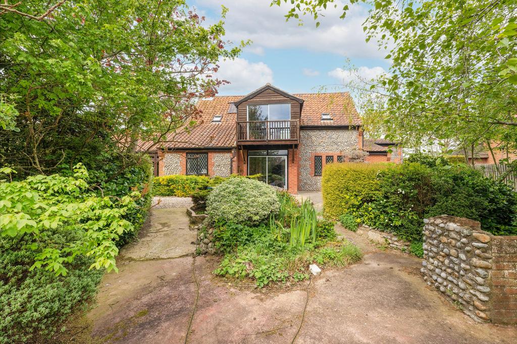 Trunch Road, Trunch 4 bed barn conversion for sale £700,000