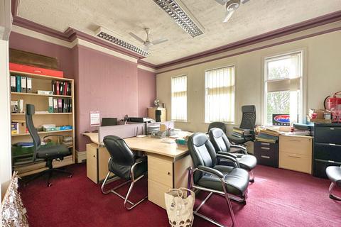 109 Chorley Road, Swinton, Manchester, M27 4AA
