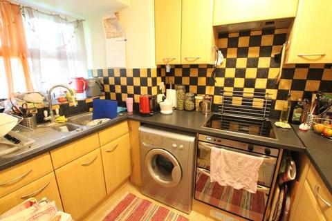 1 bedroom terraced house to rent, Tolvaddon Close, Woking GU21