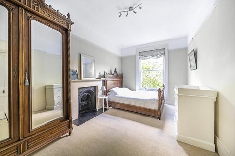 2 bedroom flat for sale, Beaconsfield Road, Blackheath