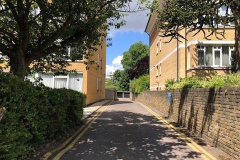 undefined, Keswick Road, London, SW15