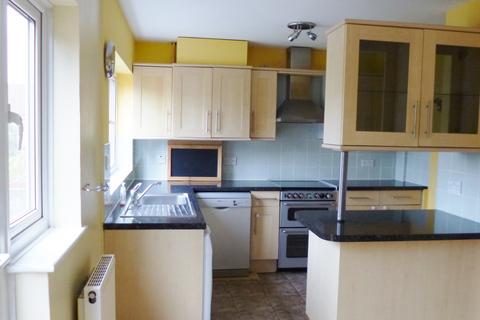 3 bedroom flat to rent, Beechcroft Rd, Croxley Green, WD3
