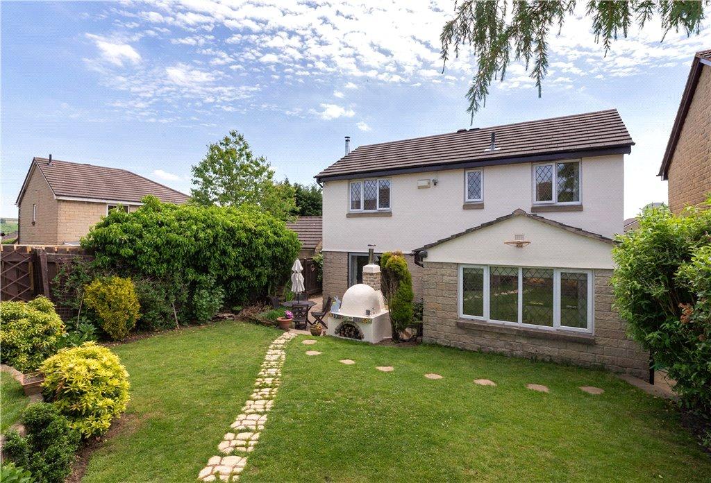 Timble Drive, Eldwick, Bingley, BD16 5 bed detached house for sale £