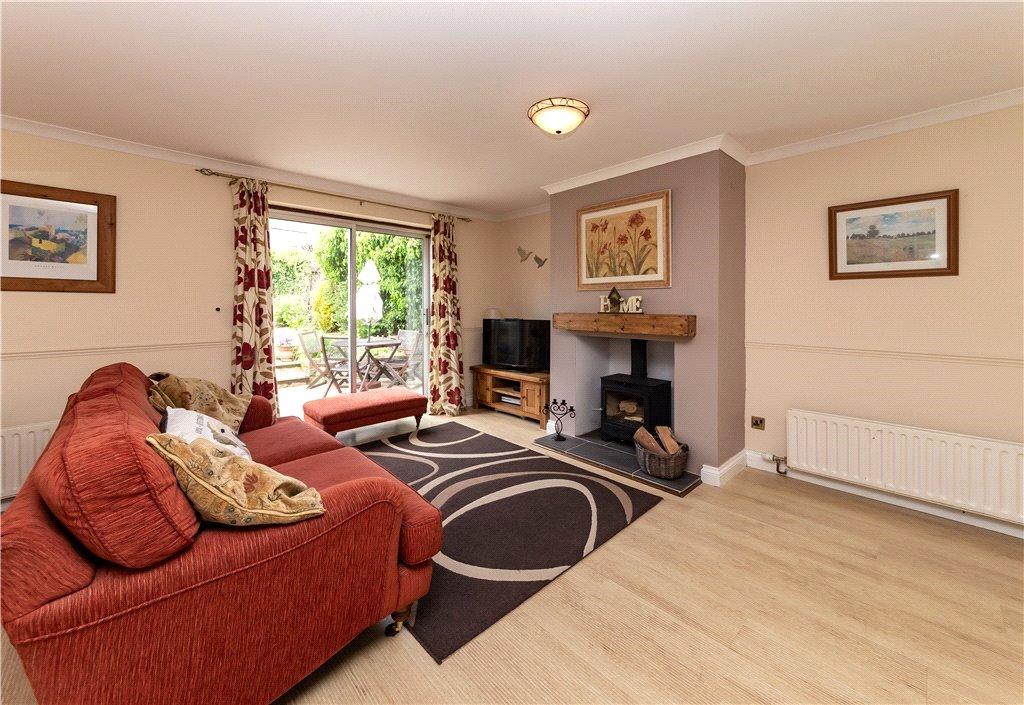 Timble Drive, Eldwick, Bingley, BD16 5 bed detached house for sale £