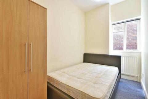 2 bedroom apartment to rent, Exeter Road London NW2