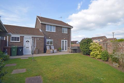 4 bedroom link detached house for sale, Tintern Grove, King's Lynn PE30