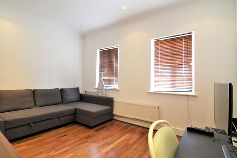 1 bedroom flat to rent, Hastings Court, Wimbledon SW19
