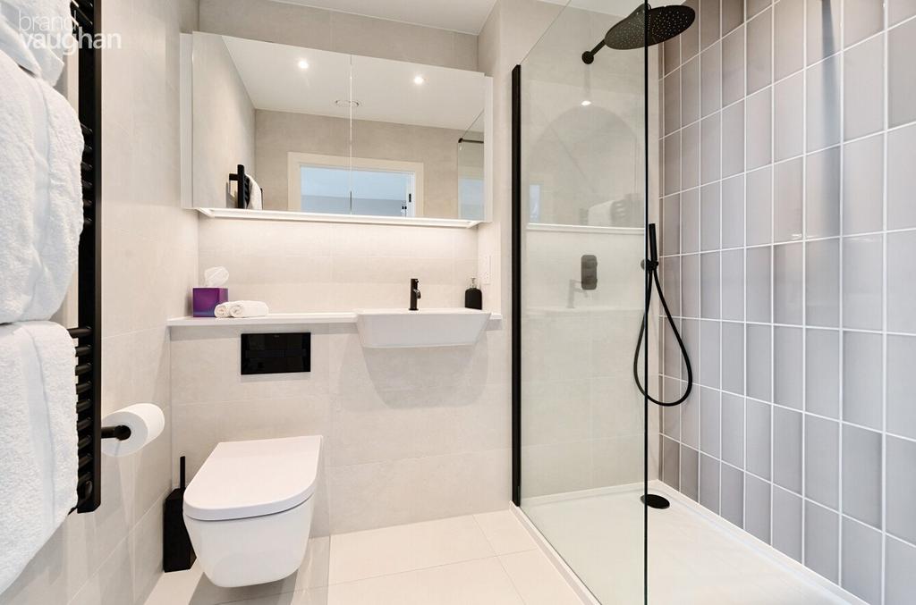 Bedroom 1 Ensuite