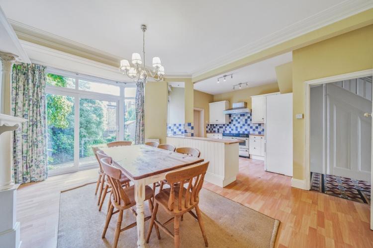 Cricklade Avenue London SW2 4 bed house £3,450 pcm (£796 pw)