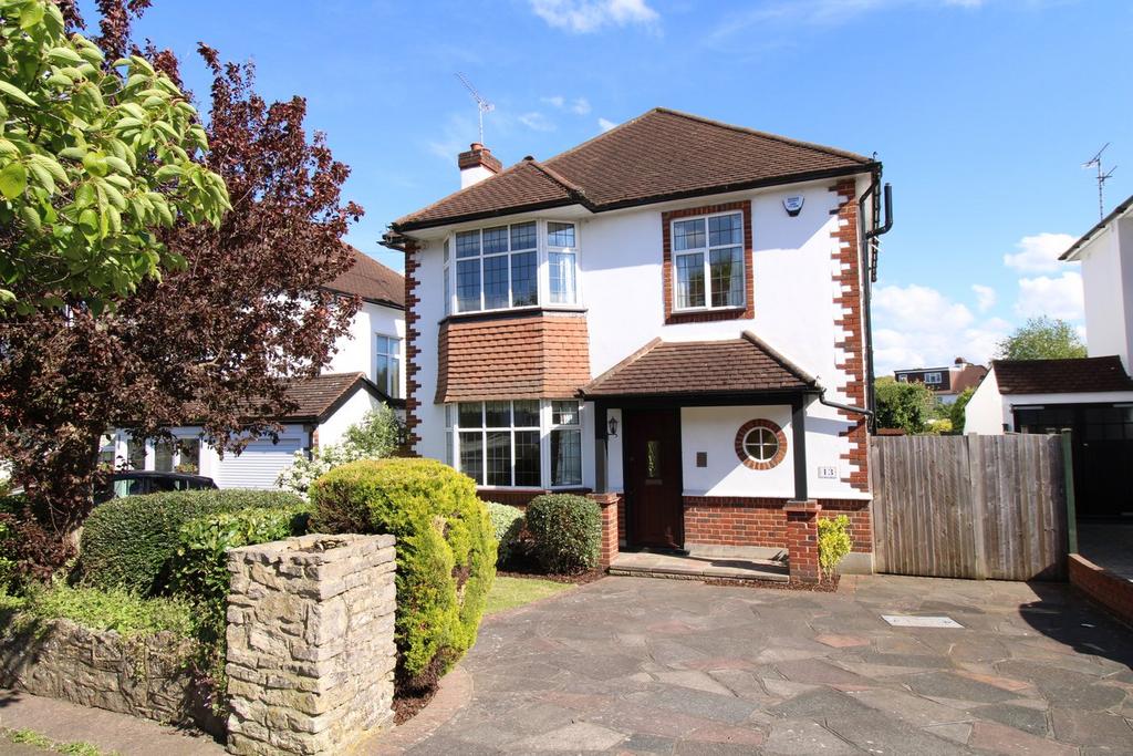Hayes Hill Road, Hayes, Bromley, BR2 3 bed detached house for sale £