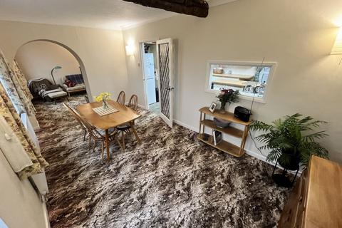 21 Beechwood Road, Llangattock, Crickhowell, NP8 1PL
