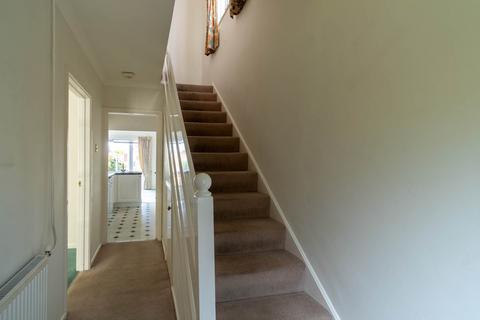 3 bedroom end of terrace house to rent, Alderley Road, Southdown