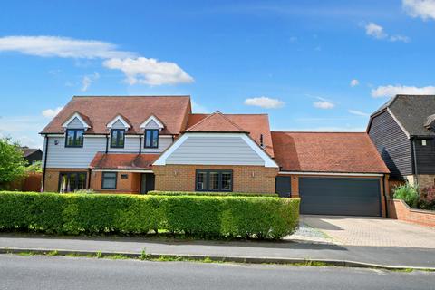 5 bedroom detached house to rent, Home Farm Road, Houghton PE28
