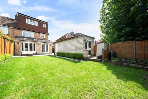 6 Grove Way, Uxbridge, UB8 1QP