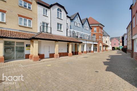 2 bedroom flat for sale, Roche Close, Rochford