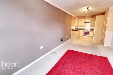 2 bedroom flat for sale, Roche Close, Rochford