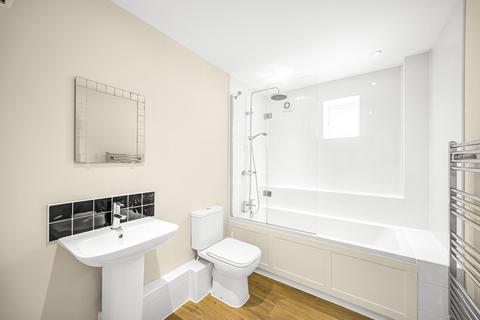 1 Bernard Barlow Close, Didcot, OX11 0FF