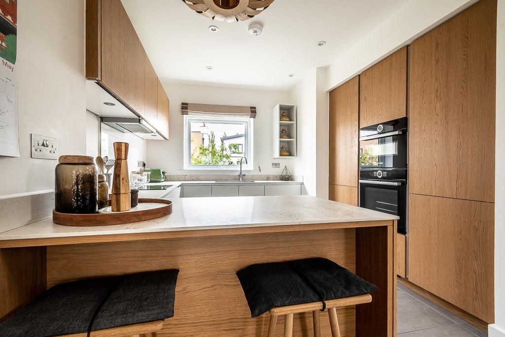 7 Regency Drive - Web-24