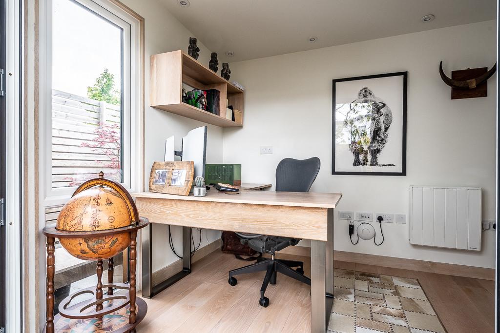 7 Regency Drive - Web-40