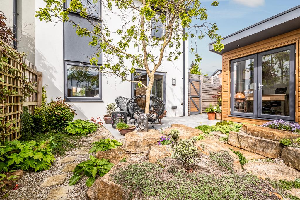 7 Regency Drive - Web-10
