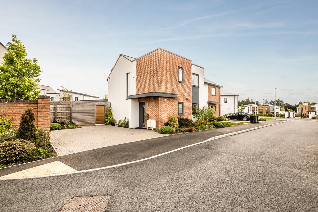 7 Regency Drive - Web-2