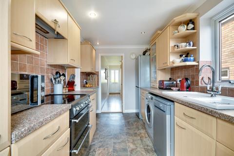 148 Linnet Drive, Chelmsford, CM2 8AQ