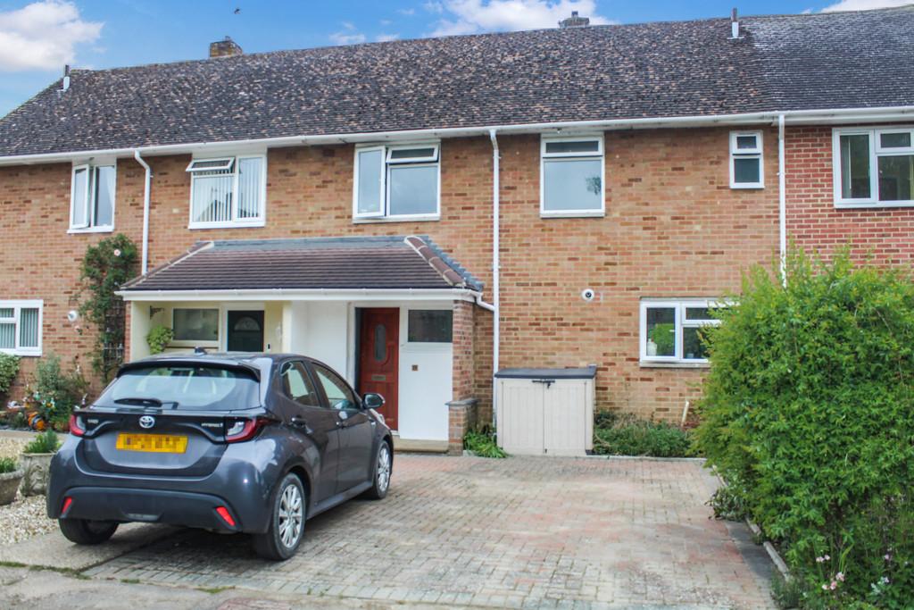 Abingdon, Oxfordshire 3 bed terraced house for sale £310,000