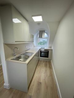 Studio to rent, Iverson Road, West Hampstead NW6