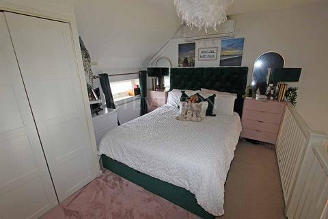 1 bedroom terraced bungalow for sale, Dean Court, Perton, Wolverhampton, WV6