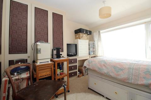 4 bedroom semi-detached house for sale, Court Drive, Cullompton, Devon, EX15