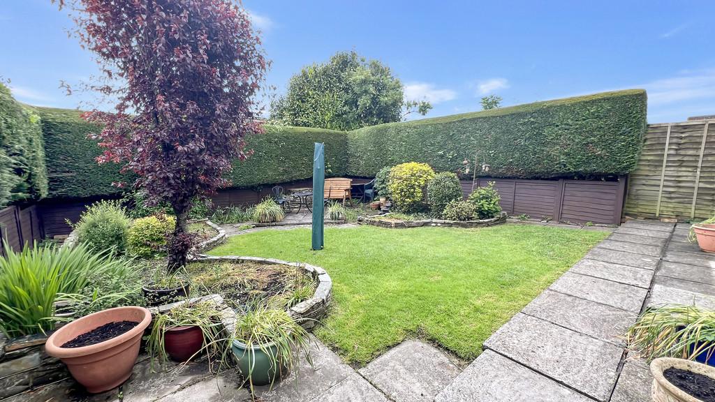 Damask Way, Warminster 3 bed semidetached house for sale £290,000